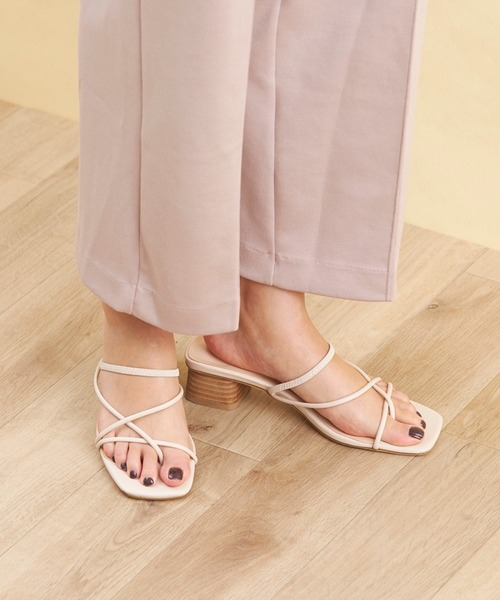 Fabby fabby（ファビィーファビィー）の「コードバックストラップサンダル（サンダル・レディース・ブラック/オフホワイト/ライトグリーン・SS/SMALL/MEDIUM/LARGE）」の5枚目の写真