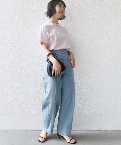 SHIPS(シップス)の「【累計販売数9万枚突破!!】【WEB限定】 SHIPS ラウンド プリント ロゴ TEE(Tシャツ/カットソー・レディース・ホワイト/ブラック/ライトホワイト/ネイビー/ダークブルー/ブラック系/シルバーグレー/ホワイト系/ブラック系1/ライトグレー/ライトブルー/ピンク/ブルー系/ブラウン・SMALL/MEDIUM/LARGE)」の20枚目の写真