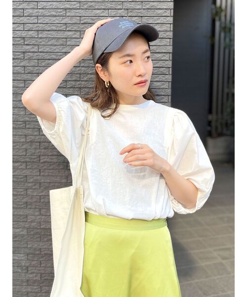 Ungrid(アングリッド)の「【WEB限定】パフスリーブブラウス(シャツ/ブラウス・レディース・オフホワイト/ブラック/オレンジ・FREE)」の4枚目の写真