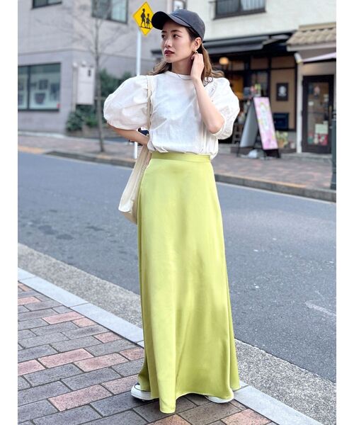 Ungrid(アングリッド)の「【WEB限定】パフスリーブブラウス(シャツ/ブラウス・レディース・オフホワイト/ブラック/オレンジ・FREE)」の6枚目の写真