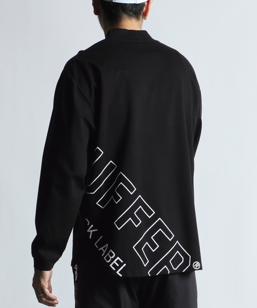 The DUFFER of ST.GEORGE(ザダファーオブセントジョージ)の「〔BLACK LABEL〕"A-PACK" L/SL MOCKNECK TEE :接触冷感 長袖モックネック Tシャツ ロンTEE(Tシャツ/カットソー・メンズ・ブラック/ホワイト・X-LARGE/LARGE/MEDIUM)」の3枚目の写真