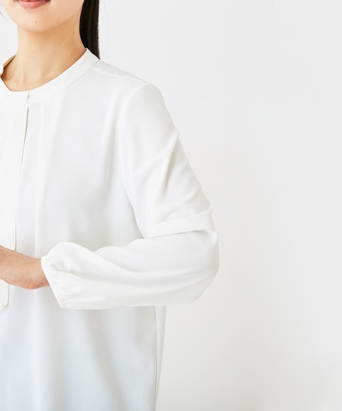 CARETTE（カレット）の「ボウタイ付きブラウス（シャツ/ブラウス・レディース・ホワイト・MEDIUM/SMALL/LARGE）」の2枚目の写真