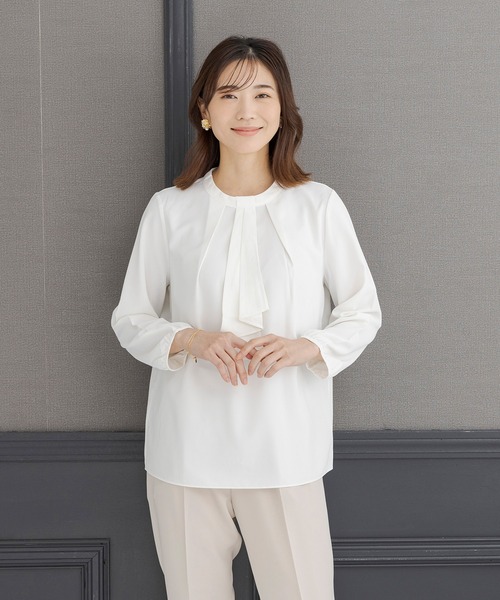 CARETTE（カレット）の「ボウタイ付きブラウス（シャツ/ブラウス・レディース・ホワイト・MEDIUM/SMALL/LARGE）」の3枚目の写真