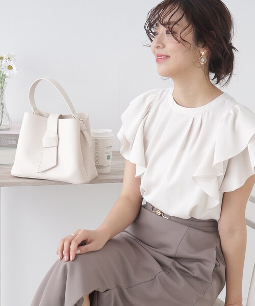 couture brooch（クチュールブローチ）の「◆【前後2WAY/一枚で華やかに決まる。】リネンライクラッフルブラウス（シャツ/ブラウス・レディース・ネイビー/ピンク系/アイボリー・36/38/40/42）」の22枚目の写真