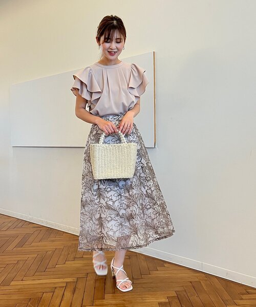 couture brooch（クチュールブローチ）の「◆【前後2WAY/一枚で華やかに決まる。】リネンライクラッフルブラウス（シャツ/ブラウス・レディース・ネイビー/ピンク系/アイボリー・36/38/40/42）」の6枚目の写真