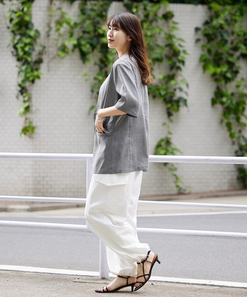 JOURNAL STANDARD(ジャーナルスタンダード)の「アイアスストレッチハーフスリーブジャケット(ノーカラージャケット・レディース・ベージュ/ブラック/ブラック系その他・FREE)」の10枚目の写真