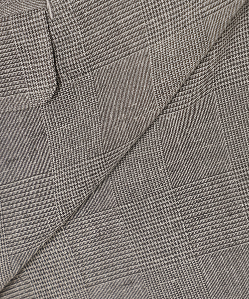 JOURNAL STANDARD(ジャーナルスタンダード)の「アイアスストレッチハーフスリーブジャケット(ノーカラージャケット・レディース・ベージュ/ブラック/ブラック系その他・FREE)」の6枚目の写真