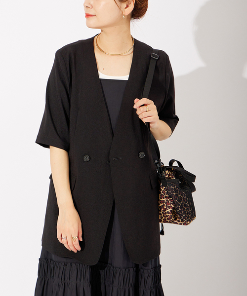 JOURNAL STANDARD(ジャーナルスタンダード)の「アイアスストレッチハーフスリーブジャケット(ノーカラージャケット・レディース・ベージュ/ブラック/ブラック系その他・FREE)」の7枚目の写真