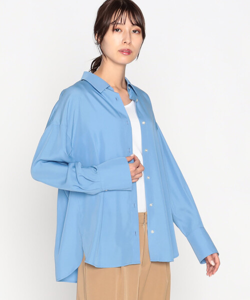 COMME CA ISM(コムサイズム)の「オーバーサイズ シャツ(シャツ/ブラウス・レディース・ブルー/オフホワイト/ライトグレー・LARGE/MEDIUM)」の8枚目の写真