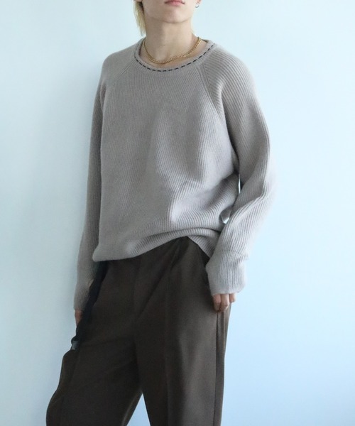 aimoha(アイモハ)の「aimoha men 刺繍ステッチワイドバルーンスリーブ セーター(ニット/セーター・メンズ・ベージュ/ブラック・XL/L/M)」の3枚目の写真