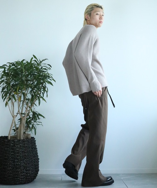 aimoha(アイモハ)の「aimoha men 刺繍ステッチワイドバルーンスリーブ セーター(ニット/セーター・メンズ・ベージュ/ブラック・XL/L/M)」の9枚目の写真