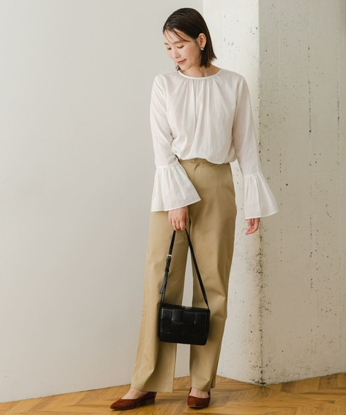 F by ROSSO（エフバイロッソ）の「F by ROSSO　ベルスリーブ2WAYブラウス（シャツ/ブラウス・レディース・オフホワイト/ブラック/ベージュ・FREE）」の8枚目の写真