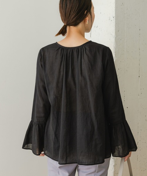 F by ROSSO（エフバイロッソ）の「F by ROSSO　ベルスリーブ2WAYブラウス（シャツ/ブラウス・レディース・オフホワイト/ブラック/ベージュ・FREE）」の13枚目の写真