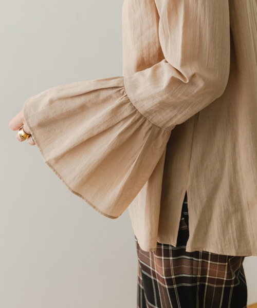 F by ROSSO（エフバイロッソ）の「F by ROSSO　ベルスリーブ2WAYブラウス（シャツ/ブラウス・レディース・オフホワイト/ブラック/ベージュ・FREE）」の22枚目の写真