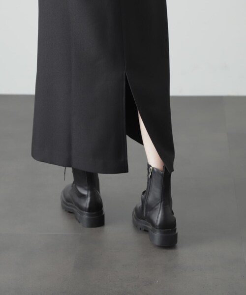 FREE'S MART（フリーズマート）の「◆カットアウトＶネックジャンパースカート（ワンピース・レディース・ブラック/ベージュ・MEDIUM/SMALL）」の13枚目の写真