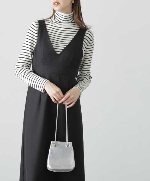 FREE'S MART（フリーズマート）の「◆カットアウトＶネックジャンパースカート（ワンピース・レディース・ブラック/ベージュ・MEDIUM/SMALL）」の20枚目の写真