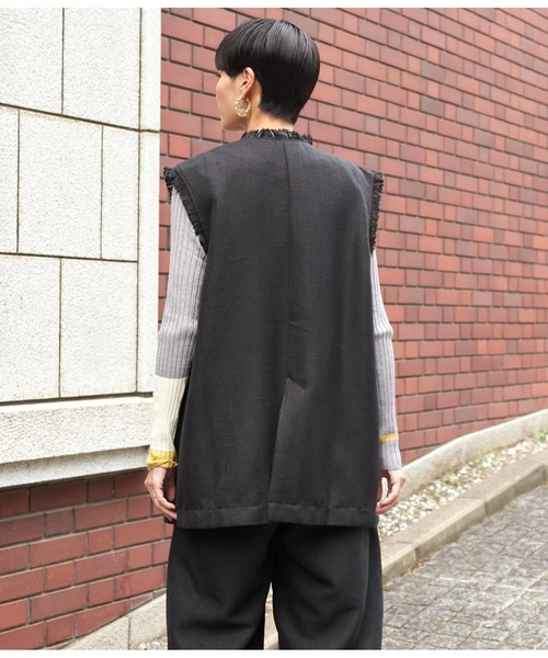 Settimissimo（セッティミッシモ）の「ツイードフリンジパイピングジレ（ベスト・レディース・ブラック/ベージュ・FREE）」の6枚目の写真