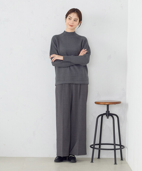 COMME CA ISM（コムサイズム）の「ハイネック カラーニット（ニット/セーター・レディース・パープル系/グリーン/ベージュ/ブラック/グレー/ブルー/サックスブルー/ホワイト/ピンク/チャコール・MEDIUM/LARGE）」の14枚目の写真