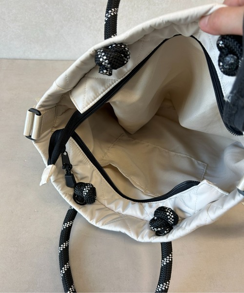 CPCM（シーピーシーエム）の「キルティング2WAYビッグショルダー（ショルダーバッグ・レディース・アイボリー/ブラック/カーキ・FREE）」の7枚目の写真