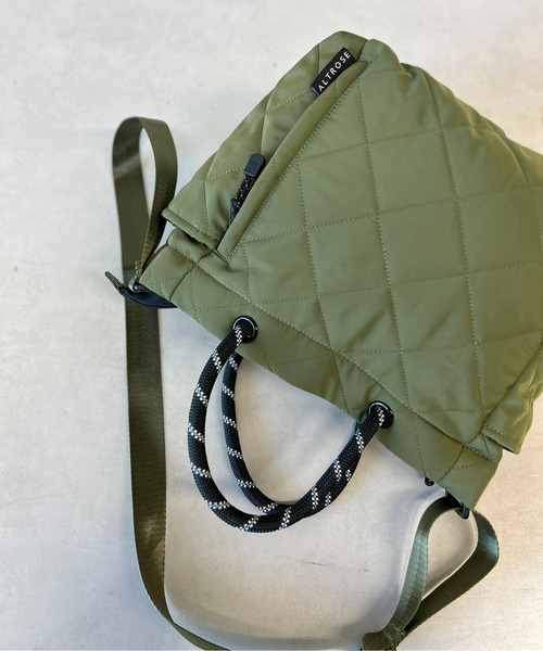 CPCM（シーピーシーエム）の「キルティング2WAYビッグショルダー（ショルダーバッグ・レディース・アイボリー/ブラック/カーキ・FREE）」の19枚目の写真