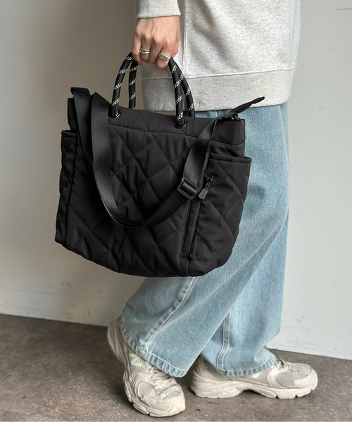 CPCM（シーピーシーエム）の「キルティング2WAYビッグショルダー（ショルダーバッグ・レディース・アイボリー/ブラック/カーキ・FREE）」の11枚目の写真