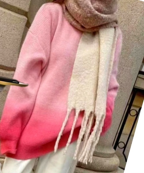 Jayro(ジャイロ)の「グラデーションルーズニットプルオーバー(Tシャツ/カットソー・レディース・ピンク/ブルー/グリーン/グレー・FREE)」の9枚目の写真