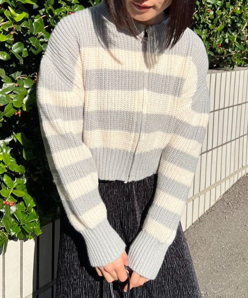 mebole(メボレ)の「ボーダージップアップニット(ニット/セーター・レディース・グレー/ホワイト/ブラック・FREE)」の3枚目の写真