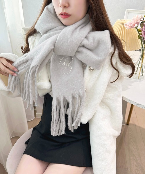 apres jour（アプレジュール）の「刺繍ボリュームマフラー【ZOZOTOWN限定アイテム】（マフラー・レディース・オフホワイト/アイボリー/ライトグレー/ブラック・FREE）」の5枚目の写真