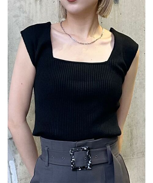 MURUA（ムルーア）の「バックオープンリブコルセットニット（ニット/セーター・レディース・ブルー/グリーン/ベージュ/ブラック/オレンジ/ホワイト・FREE）」の2枚目の写真