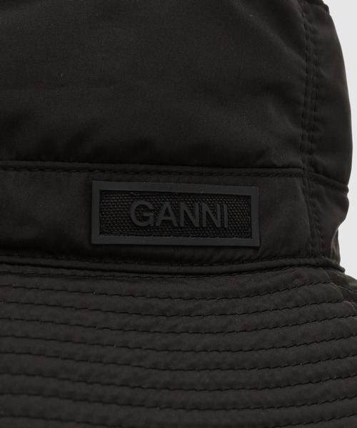 GANNI（ガニー）の「Recycled Tech Bucket Hat（ハット・レディース・ブラック・M/L/XS/S）」の5枚目の写真