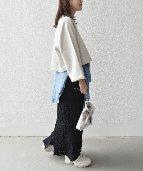 SHIPS（シップス）の「* 〈洗濯機可能〉ベア 裏毛 刺繍 ロゴ プルオーバー 24SS ◇（スウェット・レディース・チャコールグレー/ブルー/ナチュラル・ONE SIZE）」の17枚目の写真