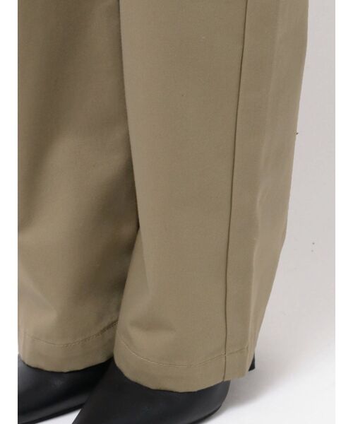 GYDA（ジェイダ）の「SIDE RIPPED GYDAラインワイドパンツ（その他パンツ・レディース・ブラック/ベージュ・MEDIUM/SMALL）」の21枚目の写真