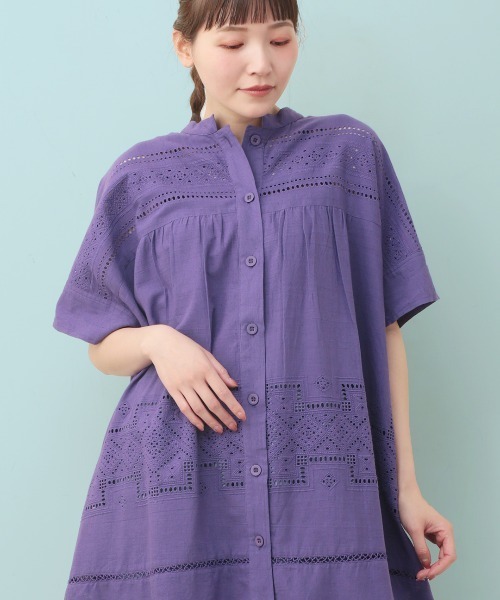 チチカカ（チチカカ）の「Rico カットワークエンブロイダリーワンピース（シャツワンピース・レディース・ブラック/パープル/ナチュラル・FREE）」の3枚目の写真