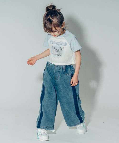 URBAN CHERRY（アーバンチェリー）の「サイドラインデニムストレートパンツ（デニムパンツ・キッズ・ブルー・130cm/120cm/100cm/110cm）」の5枚目の写真