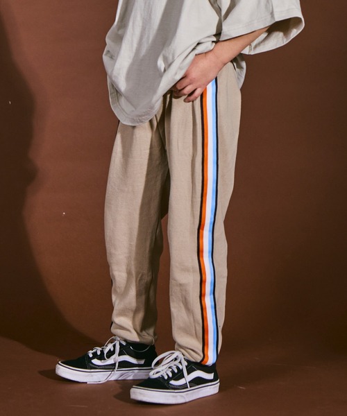 PAIRMANON STREET（ペアマノンストリート）の「【PAIRMANON STREET】サイドライン ストレッチ スキニー サルエル パンツ（スウェットパンツ・キッズ・ブラック系その他/ベージュ系その他/ブラック系その他2/ベージュ系その他2/ブラック系その他3/ベージュ系その他3/ベージュ/ブラック・100/120/80/90/130/110）」の7枚目の写真