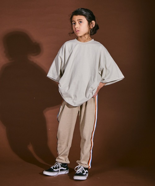 PAIRMANON STREET（ペアマノンストリート）の「【PAIRMANON STREET】サイドライン ストレッチ スキニー サルエル パンツ（スウェットパンツ・キッズ・ブラック系その他/ベージュ系その他/ブラック系その他2/ベージュ系その他2/ブラック系その他3/ベージュ系その他3/ベージュ/ブラック・100/120/80/90/130/110）」の14枚目の写真