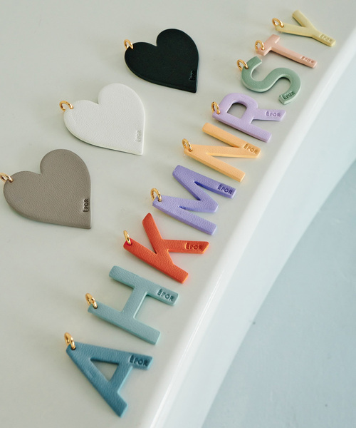 E'POR(エポール)の「【E'POR】ALPHABET/HEART CUSTOM CHARM Parts【WEB限定/一部店舗限定】(その他小物・レディース・ラベンダー/オレンジ/ライトグレー/ホワイト/モスグリーン/パープル系その他/ピンク/オレンジ系その他/ブルー/クリーム/ブラック/ブルー系その他6・FREE)」の13枚目の写真