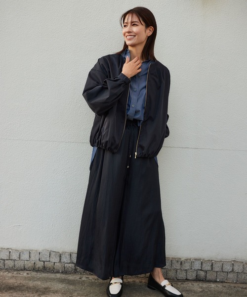 Elura(エルーラ)の「大人リュクスブルゾン/995218(その他アウター・レディース・オフホワイト/ネイビー・LARGE/MEDIUM)」の3枚目の写真