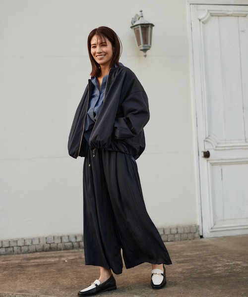 Elura(エルーラ)の「大人リュクスブルゾン/995218(その他アウター・レディース・オフホワイト/ネイビー・LARGE/MEDIUM)」の4枚目の写真