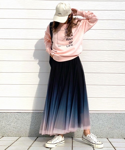 Q（キュー）の「スクエアロゴトレーナー（スウェット・レディース・オートミール/ライトグレー/ライトピンク・MEDIUM）」の14枚目の写真