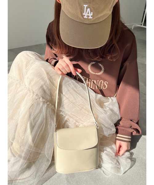 PHILLY(フィリー)の「【PHILLY】2WAYフラップショルダー(ショルダーバッグ・レディース・アイボリー/ブラック/レッド・FREE)」の13枚目の写真