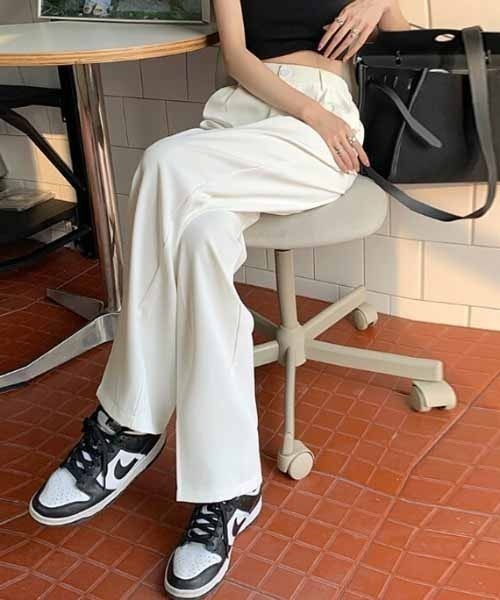 NANEA(ナネア)の「2タックハイウエストワイドスラックス(スラックス・レディース・ピンク/ワインレッド/ホワイト/ブラウン/ブラック/グレー・SMALL/MEDIUM/LARGE/X-LARGE)」の16枚目の写真