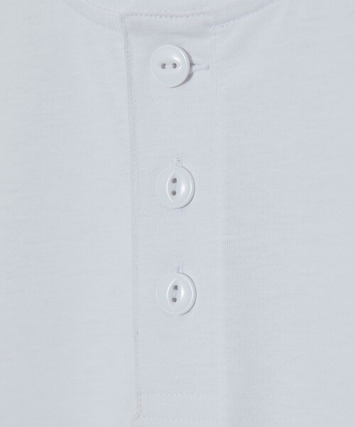 FREAK'S STORE（フリークスストア）の「【旧品番の為展開NG】FREAK’S STORE/フリークスストア AIRDRY 7.7オンス ビックシルエット ヘンリーネック Tシャツ/エアドライ/吸水速乾（Tシャツ/カットソー・メンズ・ホワイト/ブラック/グレイッシュベージュ/チャコール・SMALL/MEDIUM/LARGE）」の12枚目の写真