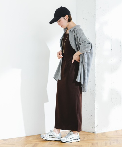 F by ROSSO（エフバイロッソ）の「F by ROSSO　カップ付スクエアネックキャミワンピース（ワンピース・レディース・ブラック/ブラウン・36/38）」の17枚目の写真