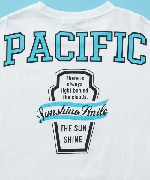 SHISKY（シスキー）の「SHISKY / シスキー カレッジロゴ フロント/バックプリント オーバーサイズ 半袖Tシャツ キッズ（Tシャツ/カットソー・キッズ・ネイビー/ベージュ系/グリーン系/ホワイト系1/ホワイト系2/グレー系/グレー系2/オフホワイト/サックスブルー/オレンジ/ミント/杢グレー/チャコール/ホワイト系/ダークグリーン/ベージュ・140/130/120/160/150/110）」の18枚目の写真