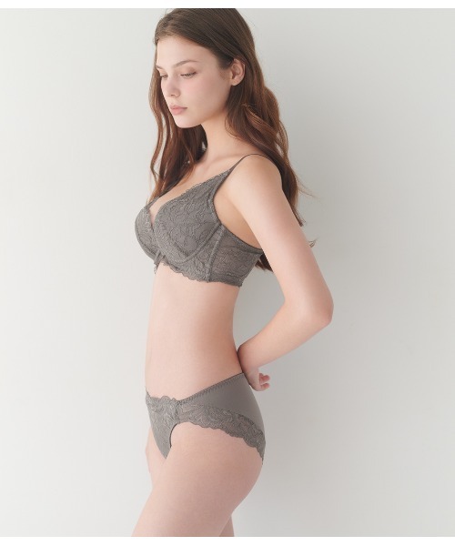 PEACH JOHN ブラジャーショーツセット クリーム色 PEACH JOHN ブラジャー ショーツセット 「ZOZO限定！ボリューム
