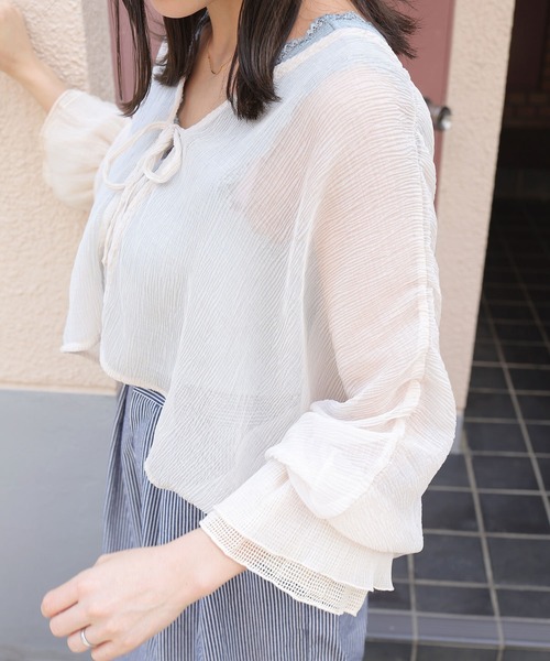 Crisp（クリスプ）の「クリンクルシフォンボレロ（カーディガン/ボレロ・レディース・ピンクベージュ/アイボリー・FREE）」の6枚目の写真