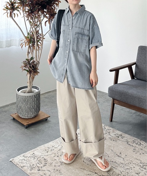 feepur by saya(フェピュールバイサヤ)の「ハーフスリーブデニムシャツ(シャツ/ブラウス・レディース・グレー/ブルー/アイボリー・MEDIUM)」の7枚目の写真