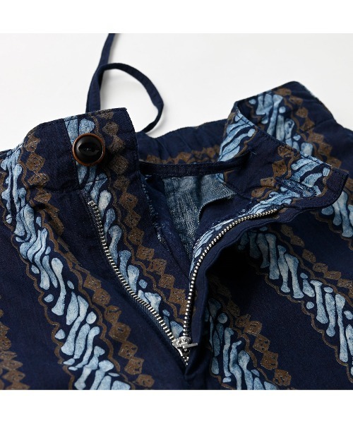 45R（フォーティファイブアール）の「バティックプリントのイージースラックス（インディゴ）（スラックス・レディース・インディゴブルー・MEDIUM/LARGE）」の4枚目の写真