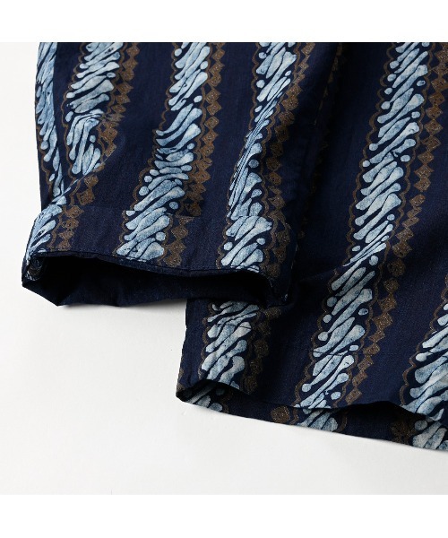 45R（フォーティファイブアール）の「バティックプリントのイージースラックス（インディゴ）（スラックス・レディース・インディゴブルー・MEDIUM/LARGE）」の2枚目の写真